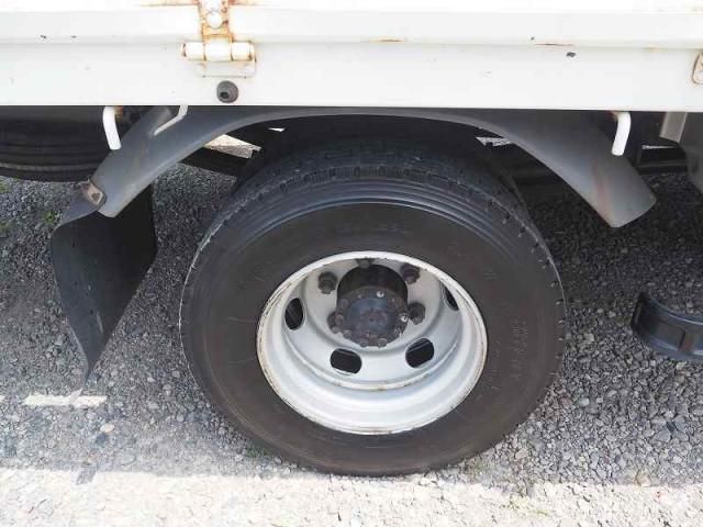 MITSUBISHI FUSOU FIGHTER 2011