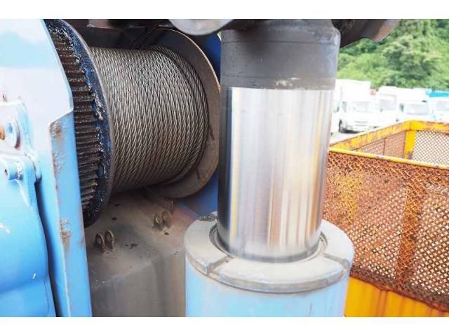 MITSUBISHI FUSOU SUPER GREAT 2014