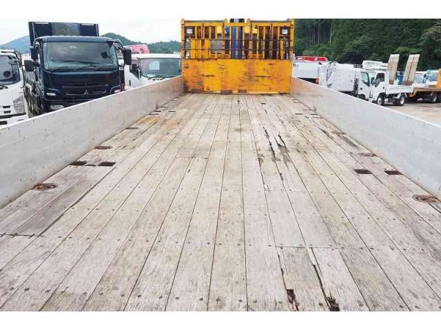 MITSUBISHI FUSOU SUPER GREAT 2014