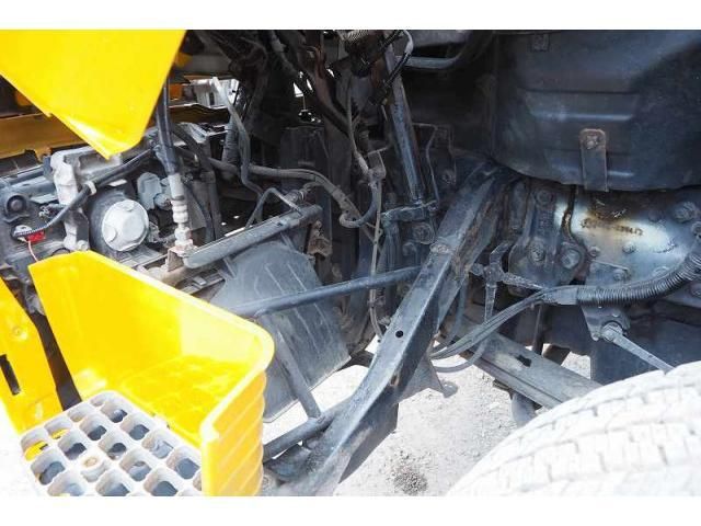 MITSUBISHI FUSOU SUPER GREAT 2014