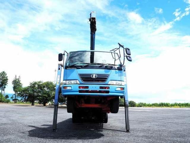NISSAN DIESEL CONDOR 2005