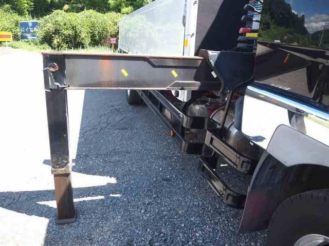 MITSUBISHI FUSOU FIGHTER 2015