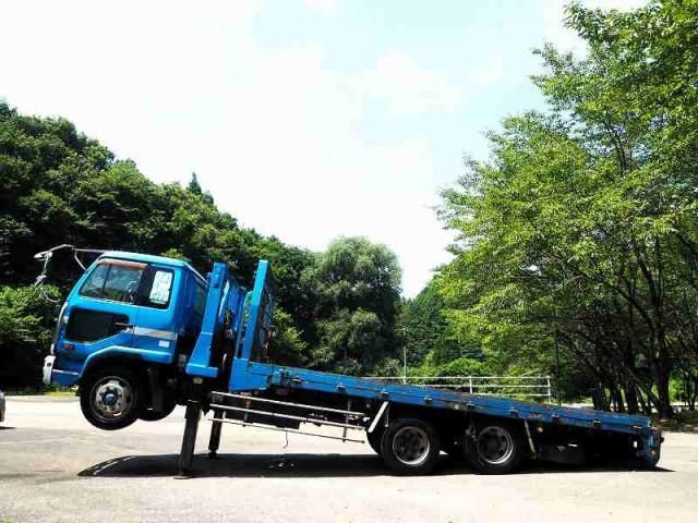 NISSAN DIESEL CONDOR 2010