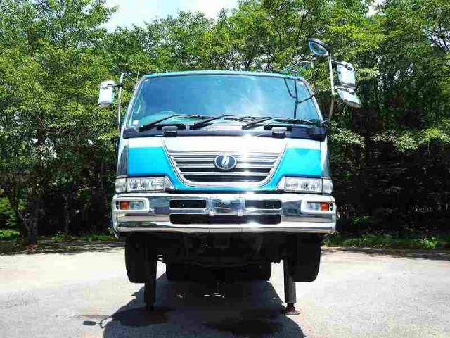 NISSAN DIESEL CONDOR 2010