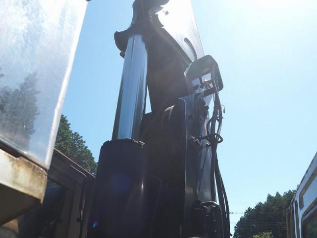 MITSUBISHI FUSOU FIGHTER 2012