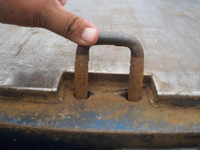 NISSAN DIESEL Quon 2013