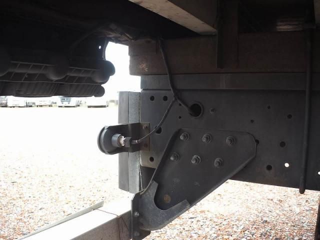 NISSAN DIESEL Quon 2013