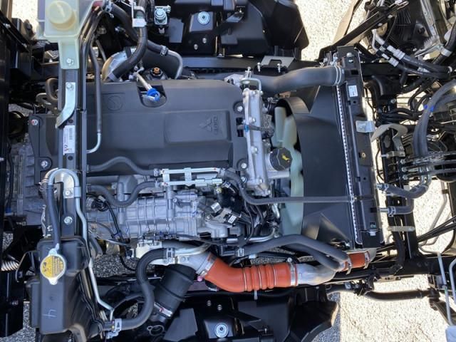 MITSUBISHI CANTER 2024