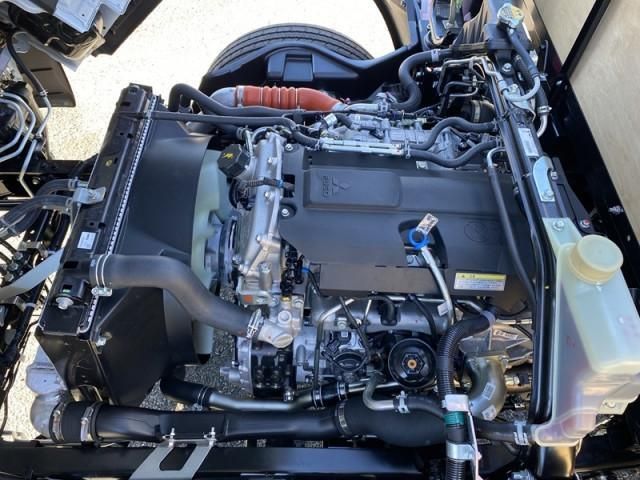 MITSUBISHI CANTER 2024