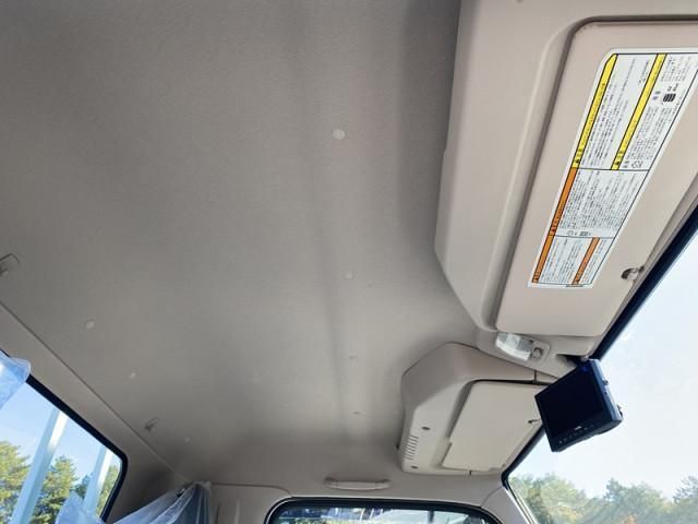 MITSUBISHI CANTER 2024