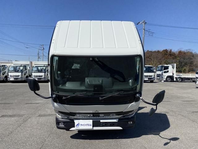 MITSUBISHI CANTER 2024