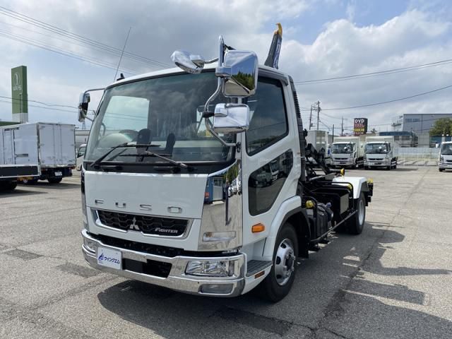 MITSUBISHI FUSOU FIGHTER 2025