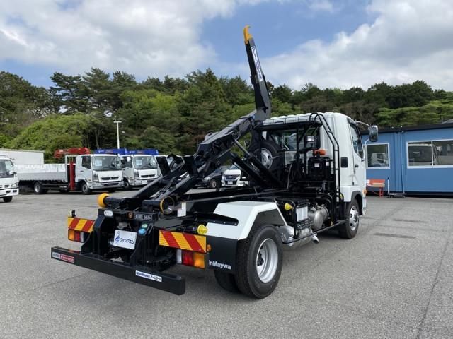 MITSUBISHI FUSOU FIGHTER 2025