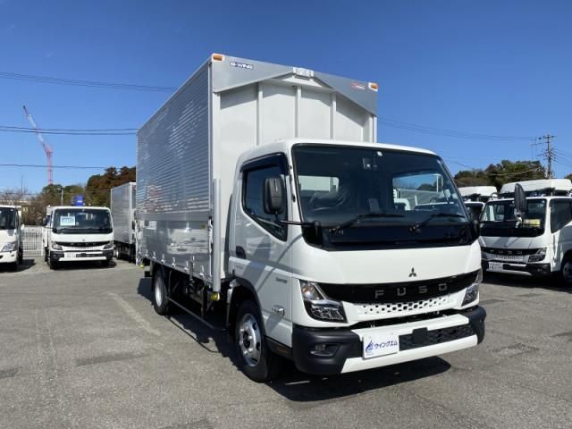 MITSUBISHI CANTER 2024