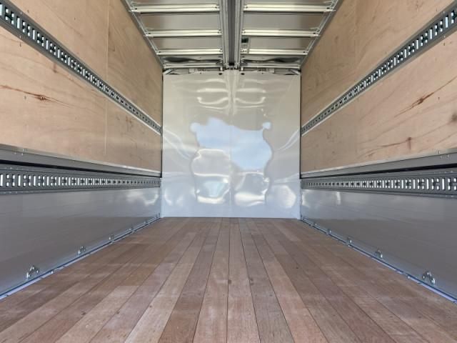 MITSUBISHI CANTER 2024