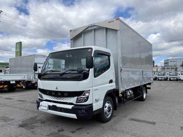 MITSUBISHI CANTER 2024