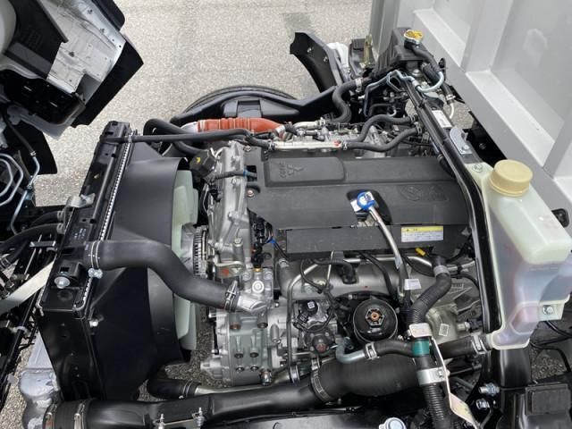 MITSUBISHI CANTER 2024