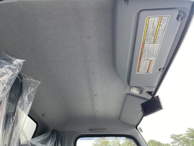 MITSUBISHI CANTER 2024