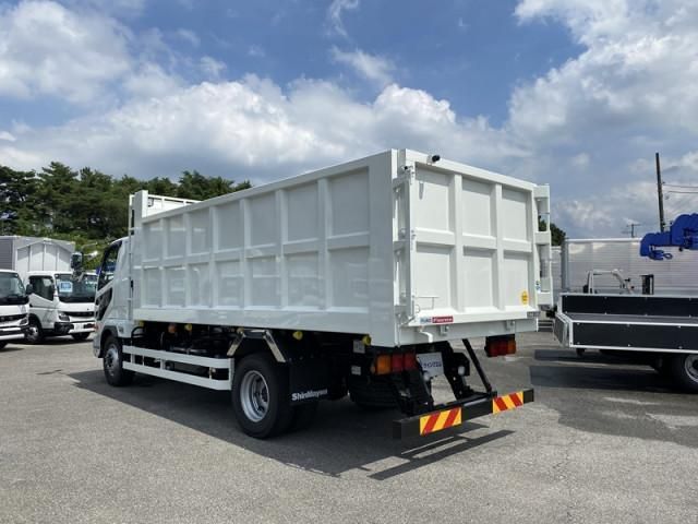 MITSUBISHI FUSOU FIGHTER 2024