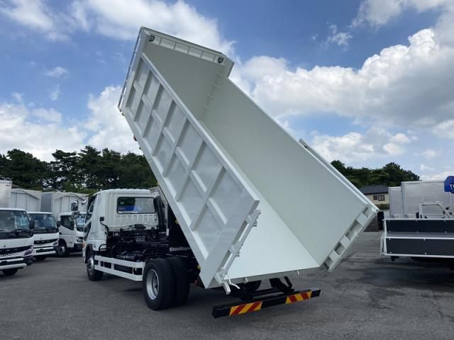 MITSUBISHI FUSOU FIGHTER 2024