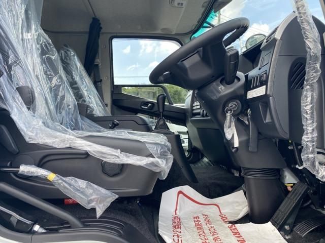 MITSUBISHI FUSOU FIGHTER 2024