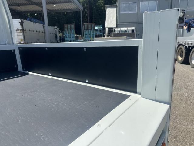 MITSUBISHI CANTER 2025