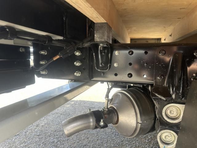 MITSUBISHI CANTER 2025