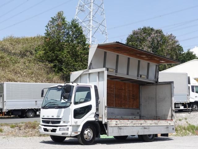 MITSUBISHI FUSOU FIGHTER 2011