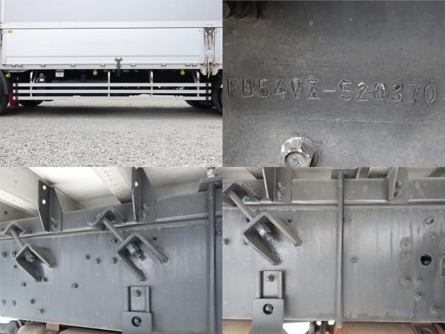 MITSUBISHI FUSOU SUPER GREAT 2012