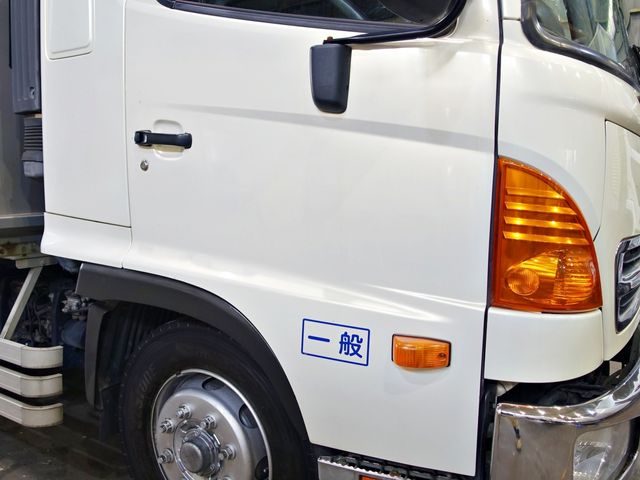 HINO RANGER 2013