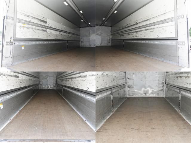 MITSUBISHI FUSOU SUPER GREAT 2015