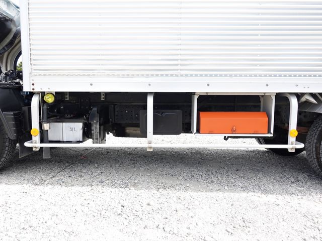 MITSUBISHI CANTER 2012