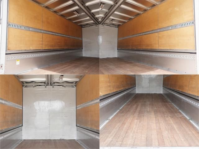 MITSUBISHI FUSOU FIGHTER 2017