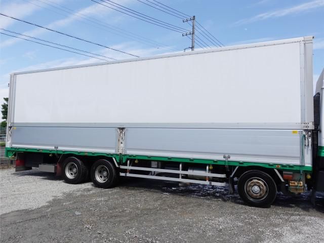 MITSUBISHI FUSOU SUPER GREAT 2012