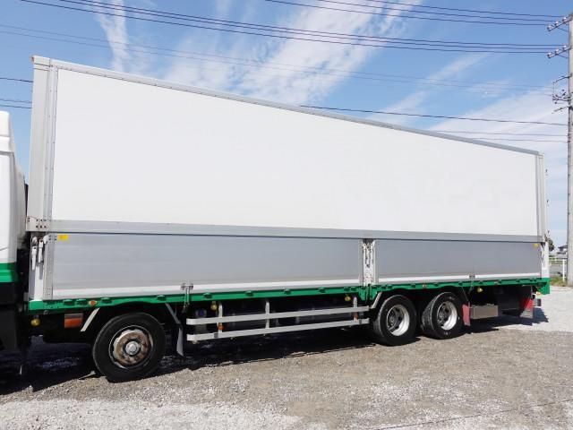 MITSUBISHI FUSOU SUPER GREAT 2012