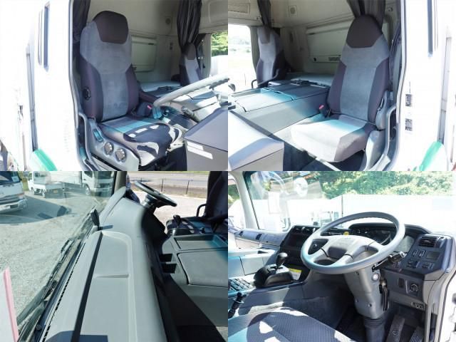 MITSUBISHI FUSOU SUPER GREAT 2012