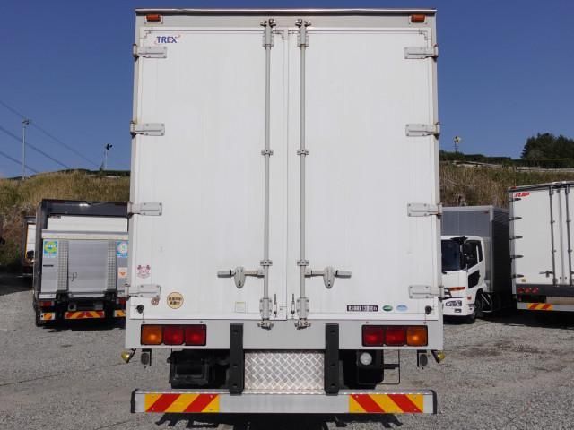 MITSUBISHI FUSOU SUPER GREAT 2013