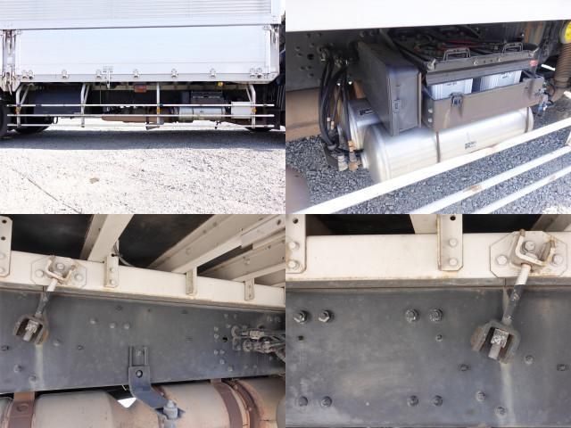 MITSUBISHI FUSOU SUPER GREAT 2013