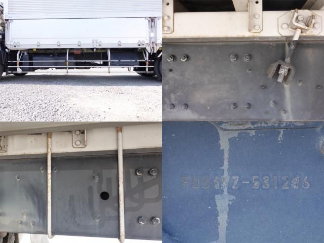 MITSUBISHI FUSOU SUPER GREAT 2013