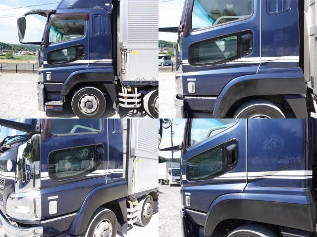 MITSUBISHI FUSOU SUPER GREAT 2012