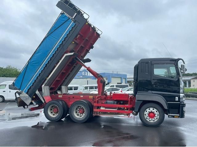 MITSUBISHI FUSOU SUPER GREAT 2013