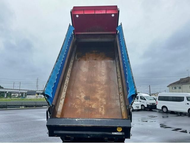 MITSUBISHI FUSOU SUPER GREAT 2013