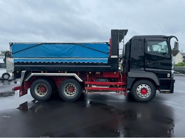 MITSUBISHI FUSOU SUPER GREAT 2013