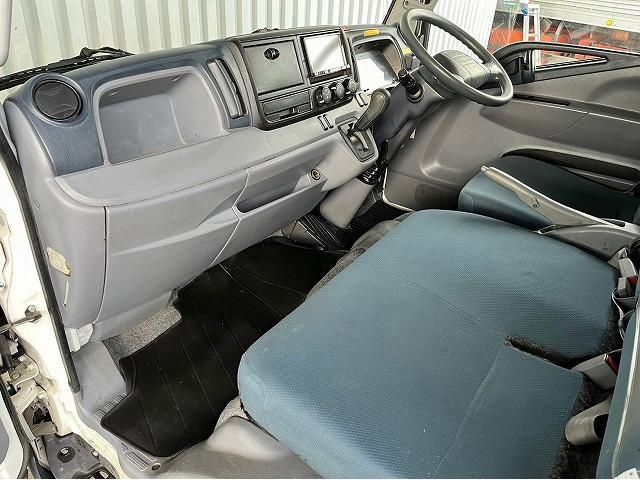 MITSUBISHI CANTER 2015