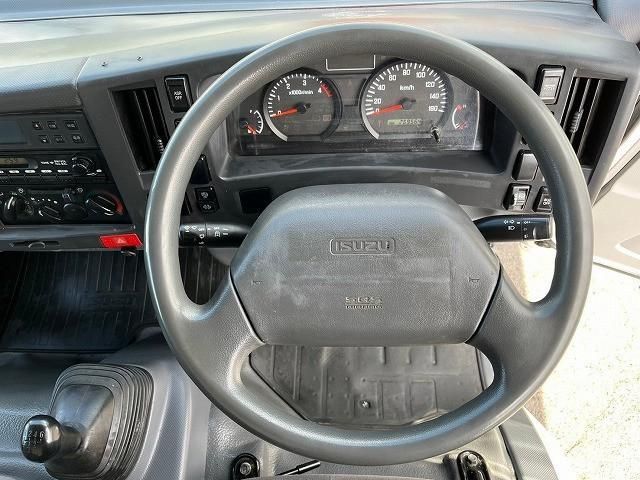 ISUZU ELF 2013