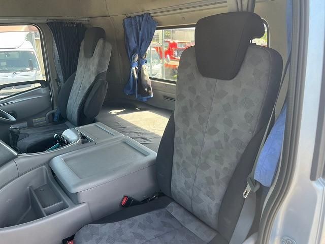 NISSAN DIESEL Quon 2012