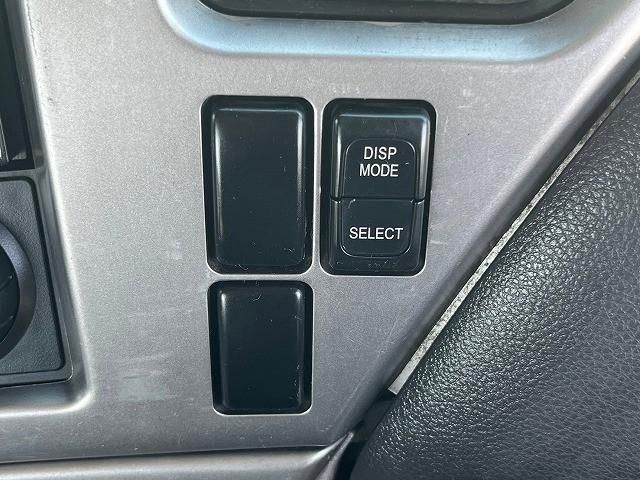 NISSAN DIESEL Quon 2012