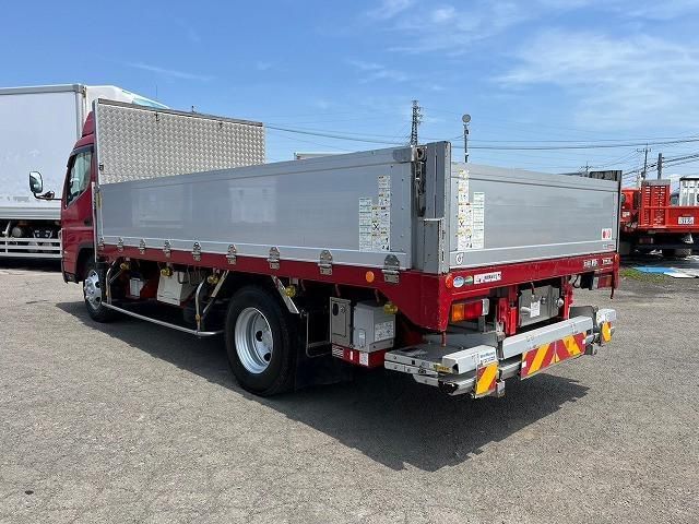 MITSUBISHI CANTER 2016