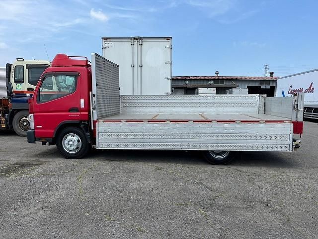 MITSUBISHI CANTER 2016