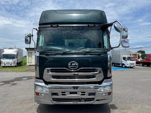 NISSAN DIESEL Quon 2012